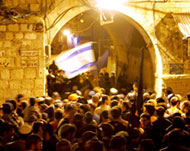 Police blocked all approaches tothe shrine to foil the Jewish rally