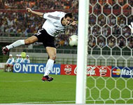 Heads up: Klose is an aerial threatfor Germany