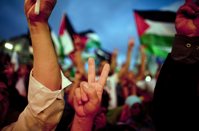 ramallah rally palestine flag