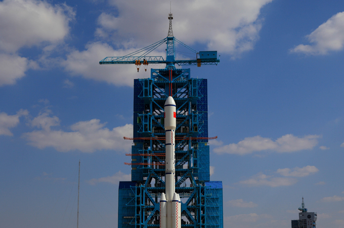 China set for manned space launch