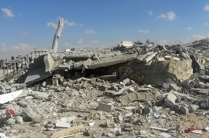 An Egyptian army operation has targeted armed groups and traffickers in the Sinai [Louisa Loveluck/Al Jazeera]