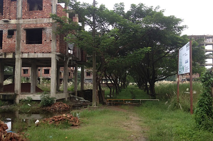 Six people were allegedly abducted on December 5 last year from this spot in Dhaka [David Bergman/Al Jazeera]