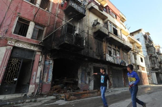 Violence in Tripoli spread to the souq - on the shortlist for possible nomination as a UNESCO world heritage site [AFP]