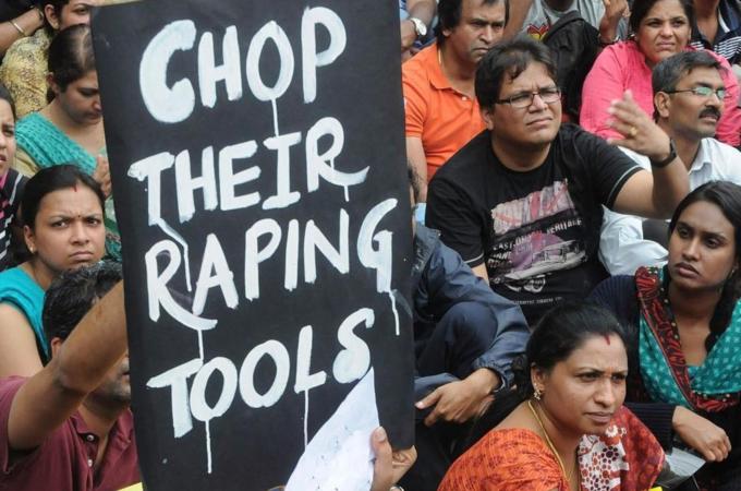 Indian parents protest over the sexual harassment of a 6-year-old schoolgirl in Bangalore [AFP]