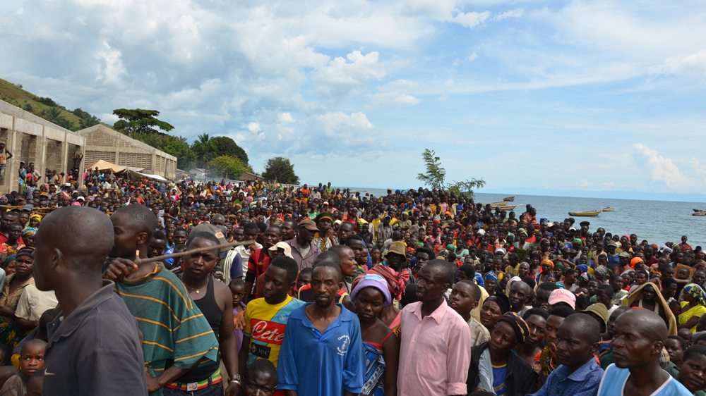    With the rising number of refugees arriving in Kagunga, the living conditions have become dire [UNHCR/ T Winston Monboe]