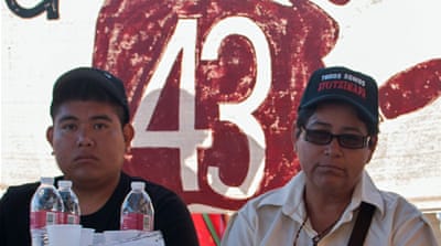 Angel de la Cruz and Blanca Luz Nava Vélez [Brooke Binkowski/Al Jazeera]