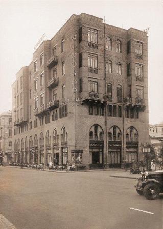 The Windsor Hotel, below which the Parisiana was located, during the 1930s [Grand Hotels of Egypt]