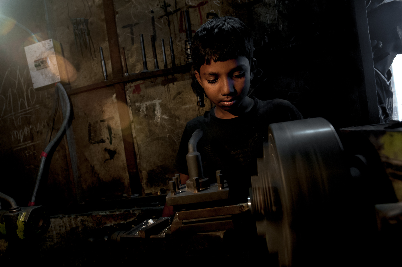 Child labour/ DO NOT USE/ RESTRICTED