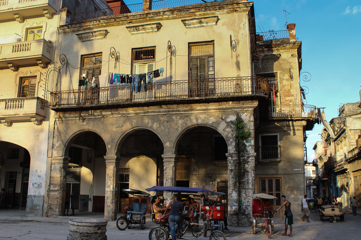 Cuban lifestyle [Saif Khalid/Al Jazeera]