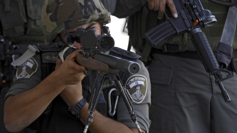 Clashes during Friday prayers in Hebron