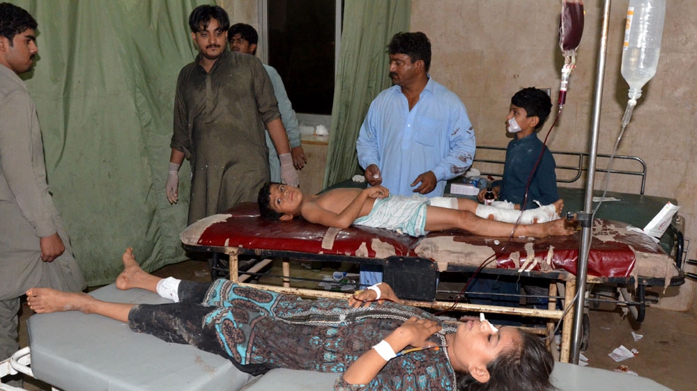 Deadly blast hits Shia Ashura procession in Pakistan