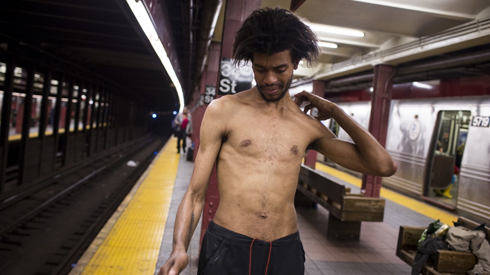  As many as 4,000 people live on New York City's streets and many are addicts, mentally ill or on parole [Edu Bayer/Al Jazeera]