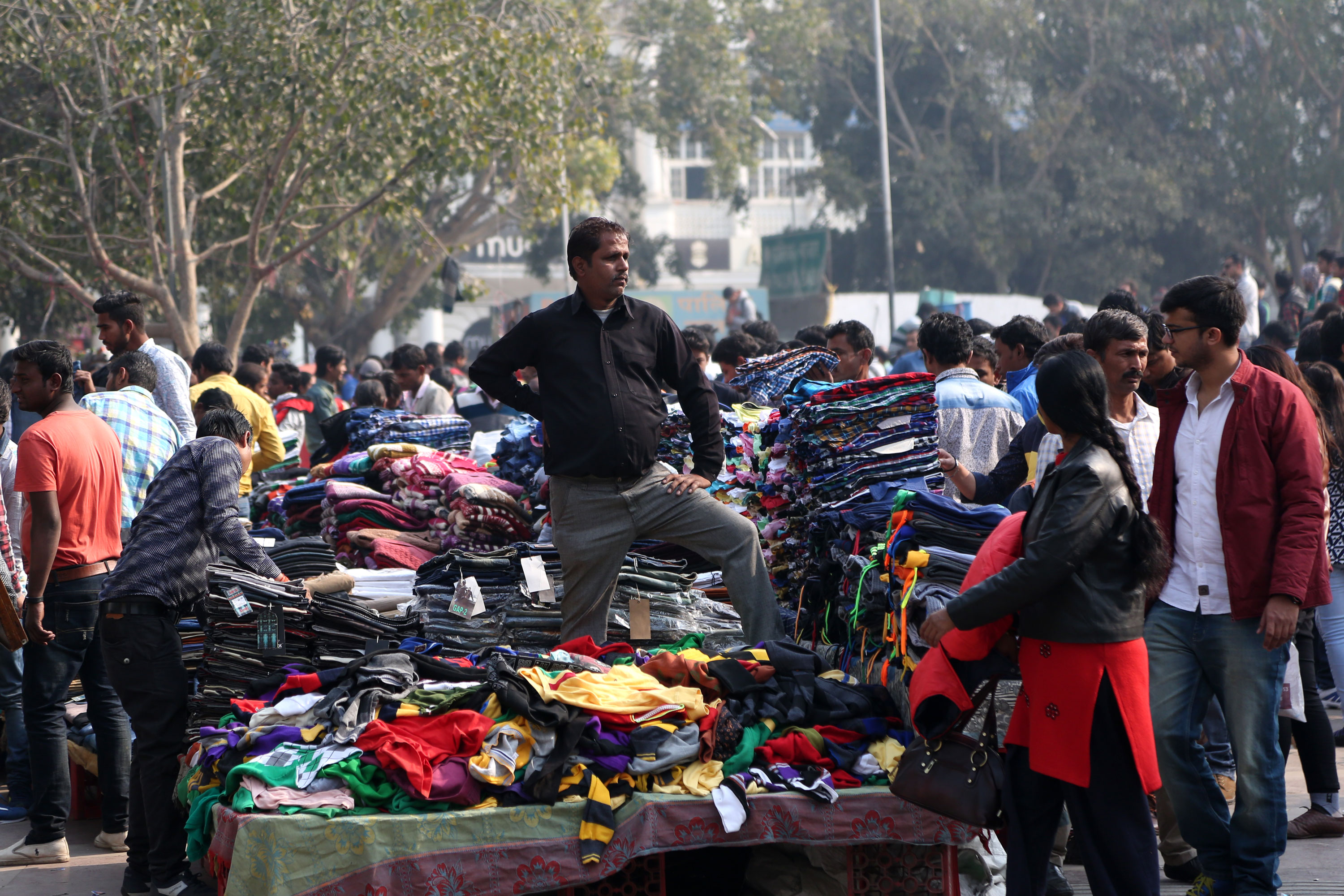 Street vendors Delhi India [Showkat Shafi/Al Jazeera]