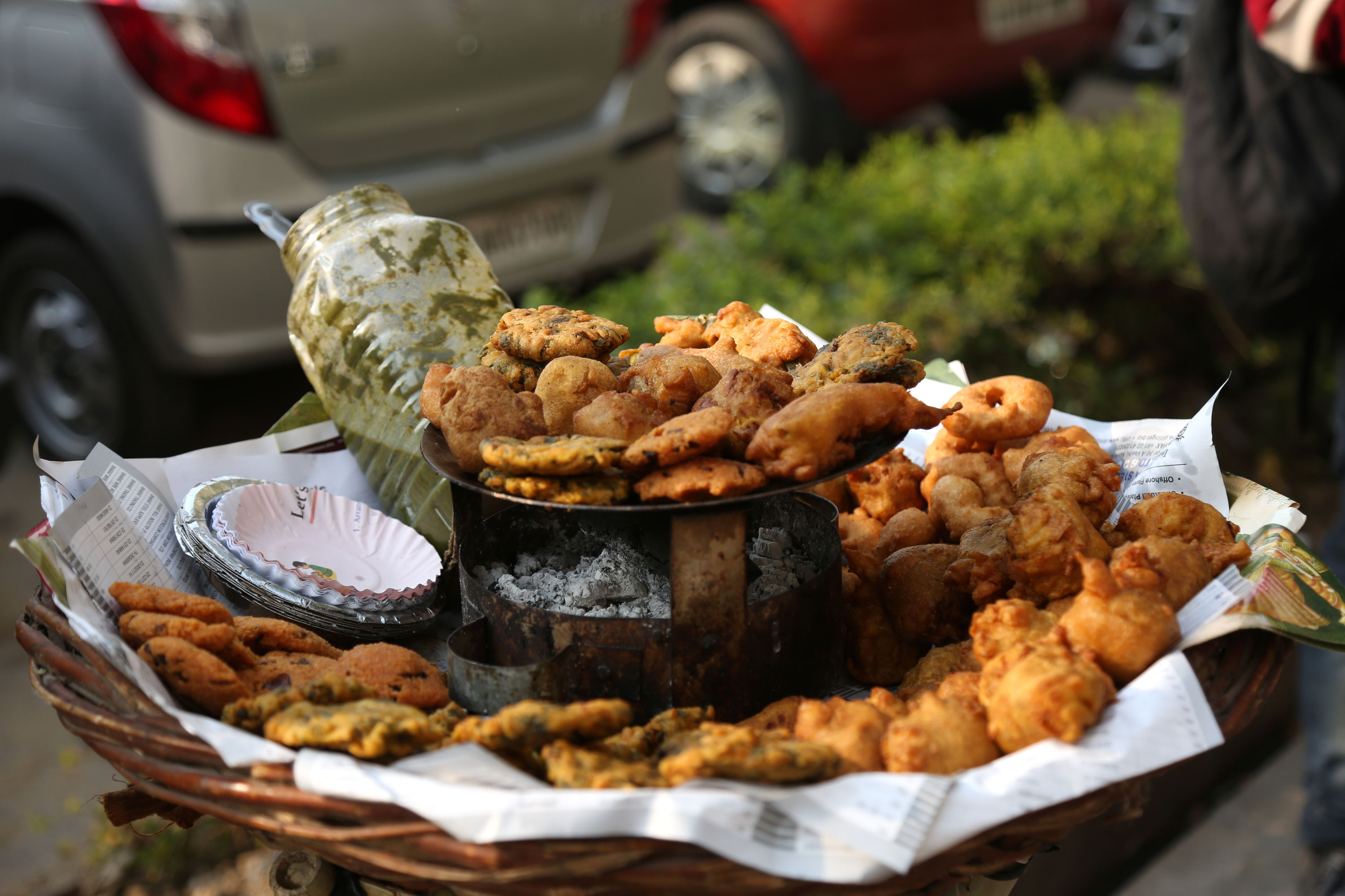 Street vendors Delhi India [Showkat Shafi/Al Jazeera]