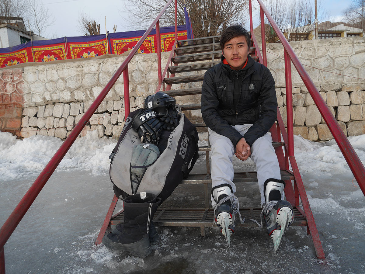 Ice Hockey/ Please Do No Use