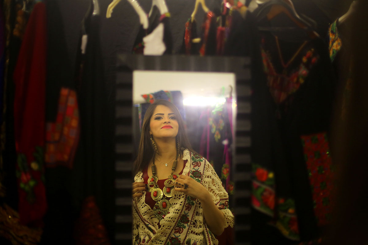 Palestinian fashion show/ Please Do Not Use