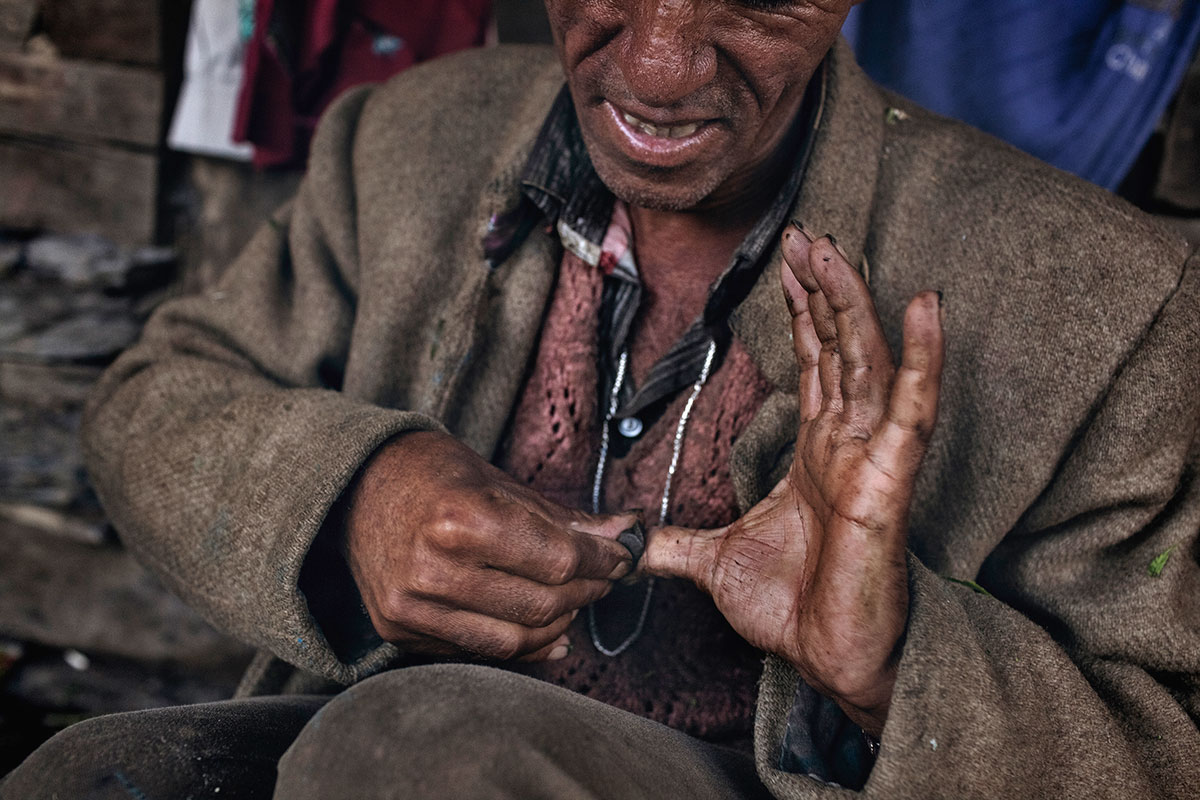 Indian cannabis farmers/ Please Do Not Use