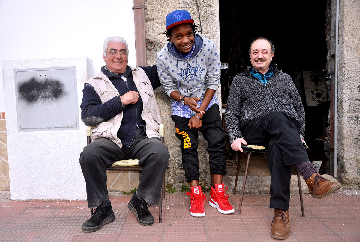 Refugees are welcome to Riace/ Please Do Not Use