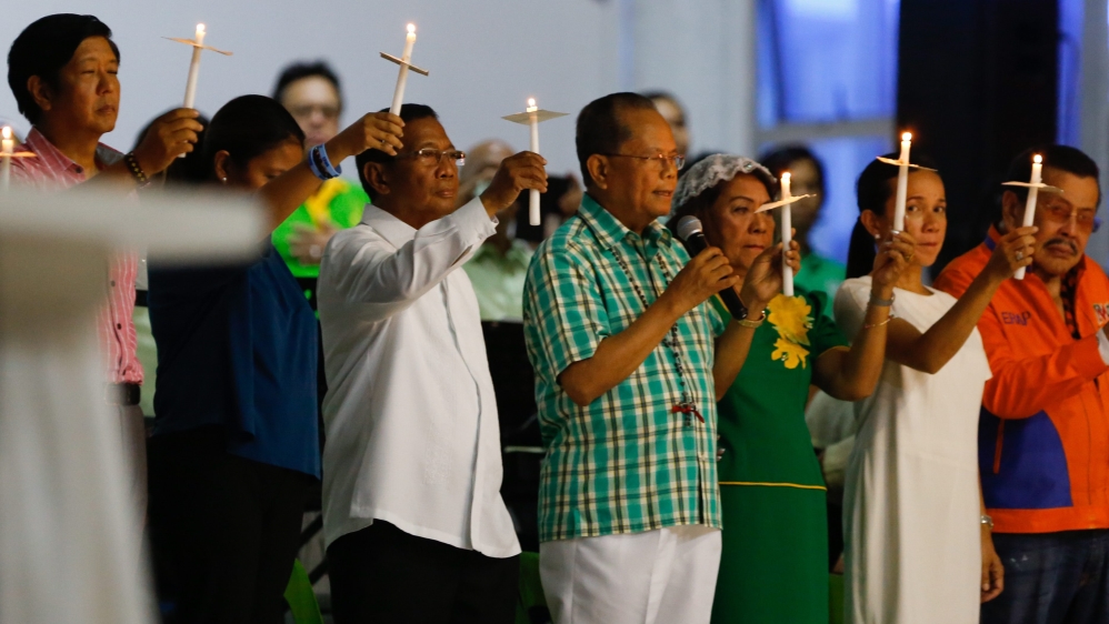 Candidates attend prayer vigil in Paranaque