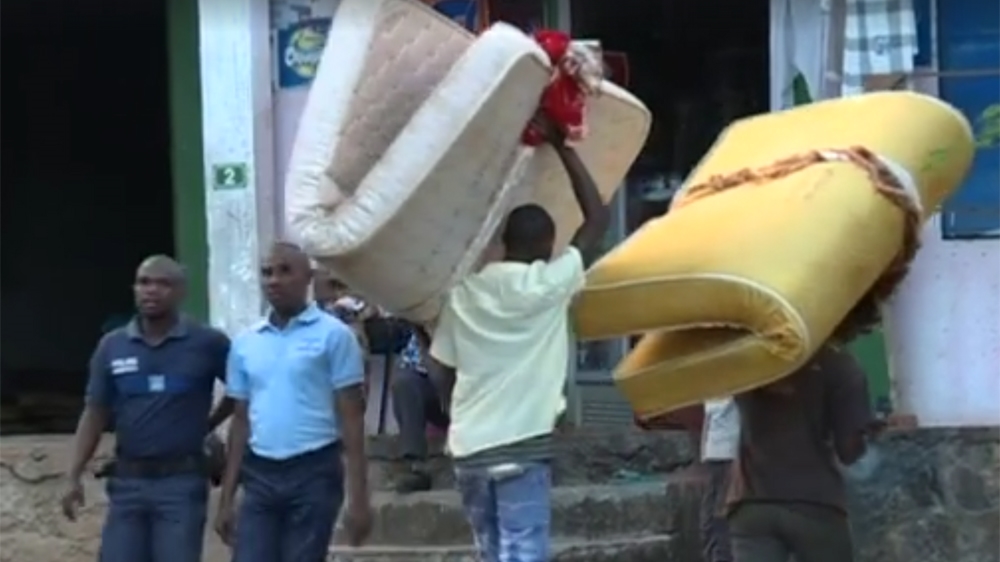 People froced from their homes o the Fench island of Mayotte
