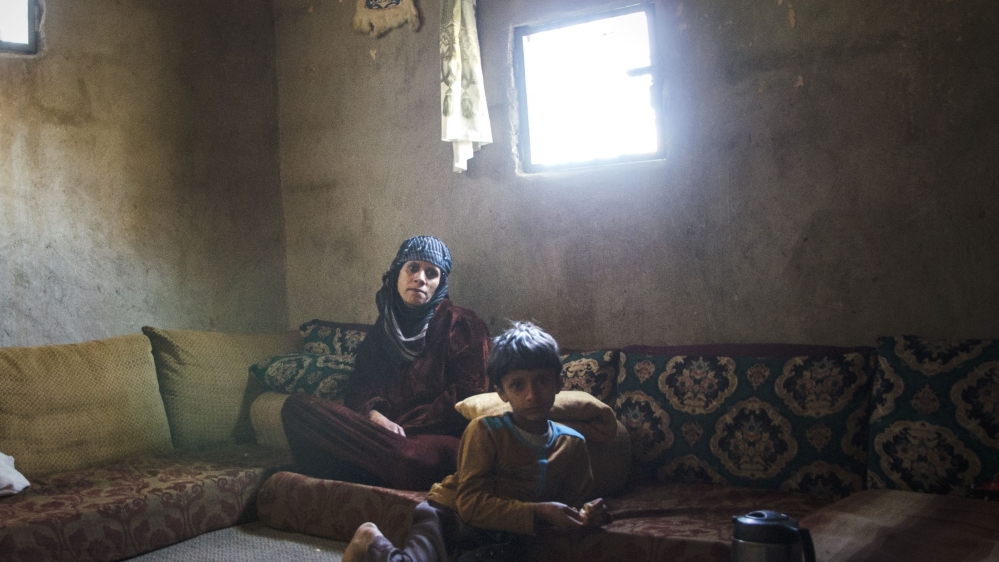 Katiba believes strongly in the power of education and hopes it can bring peace and a better future to her children's lives   [Thana Faroq/British Council] 