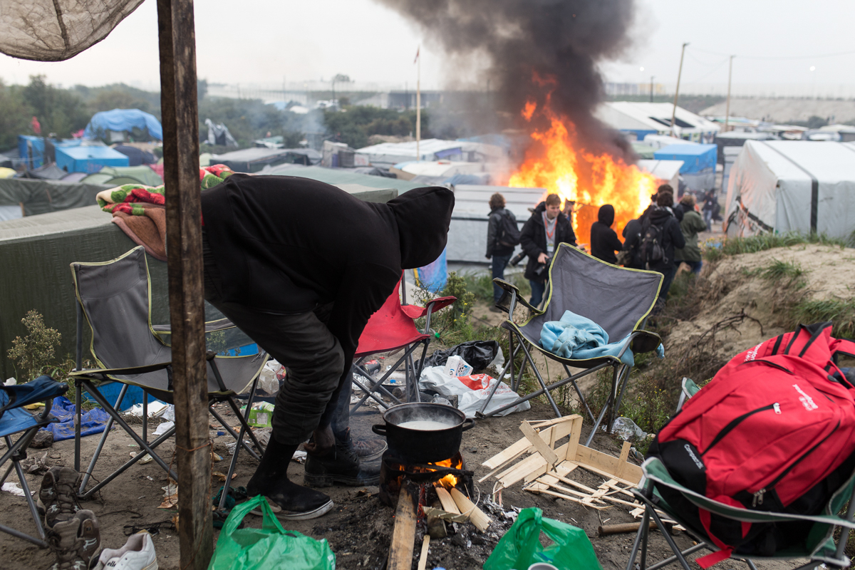 Calais burning