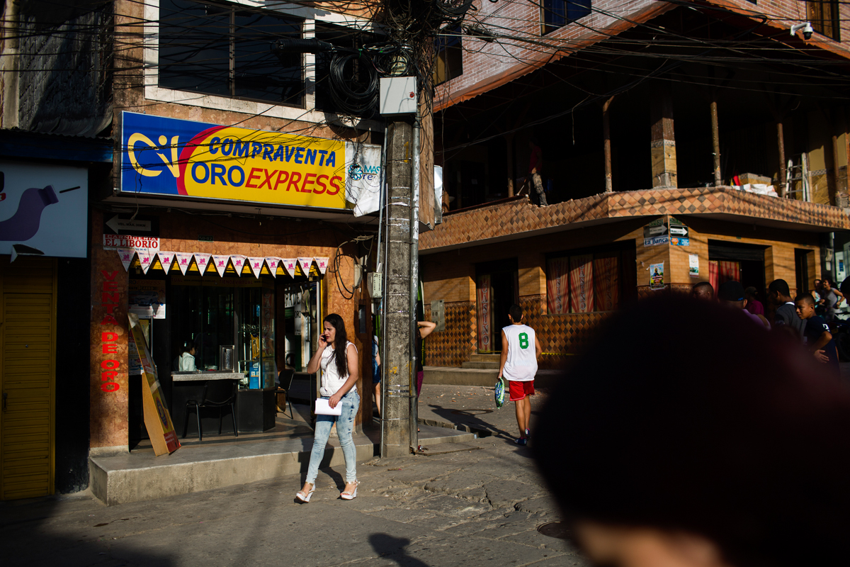 Blood gold in Colombia/ Please Do Not Use