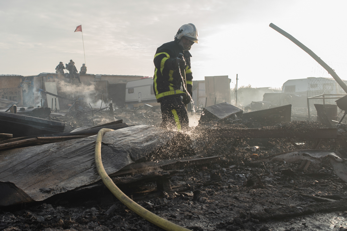 Calais burning