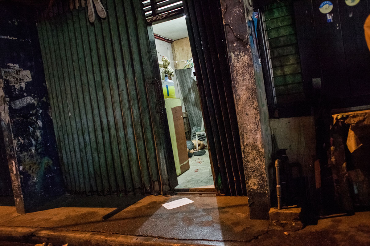 WAR ON DRUGS / Please Do Not Use