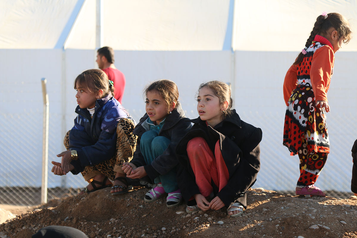 Families fleeing Mosul/Kokejli / Please Do Not Use