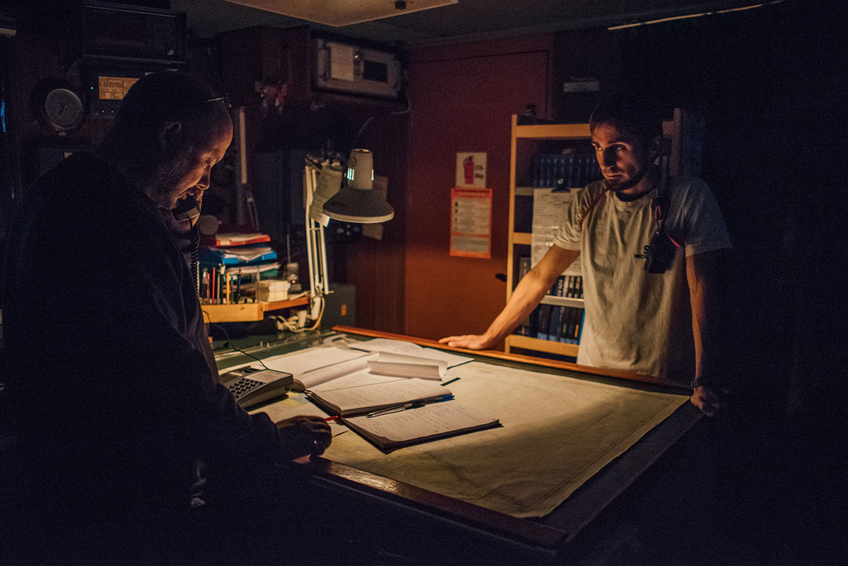 A civic rescue vessel that continues its mission / Please Do Not Use