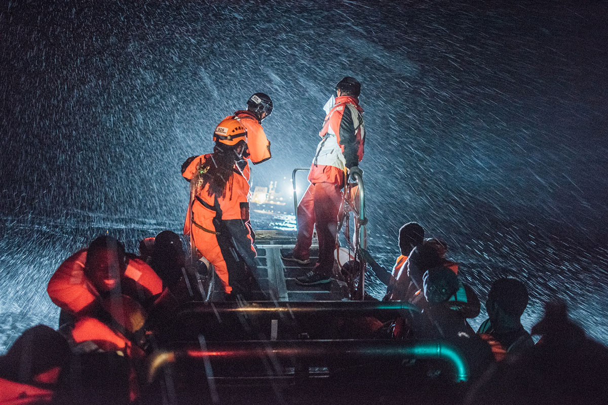 A civic rescue vessel that continues its mission / Please Do Not Use