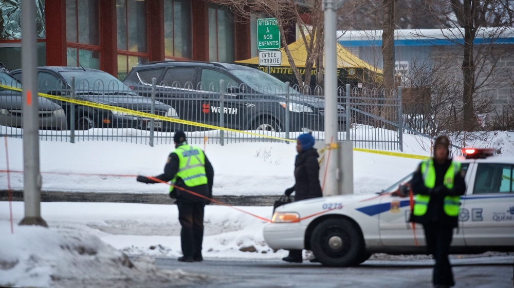   The attack that left six people dead in a mosque during evening prayers on Sunday [Andre Pichette/EPA]