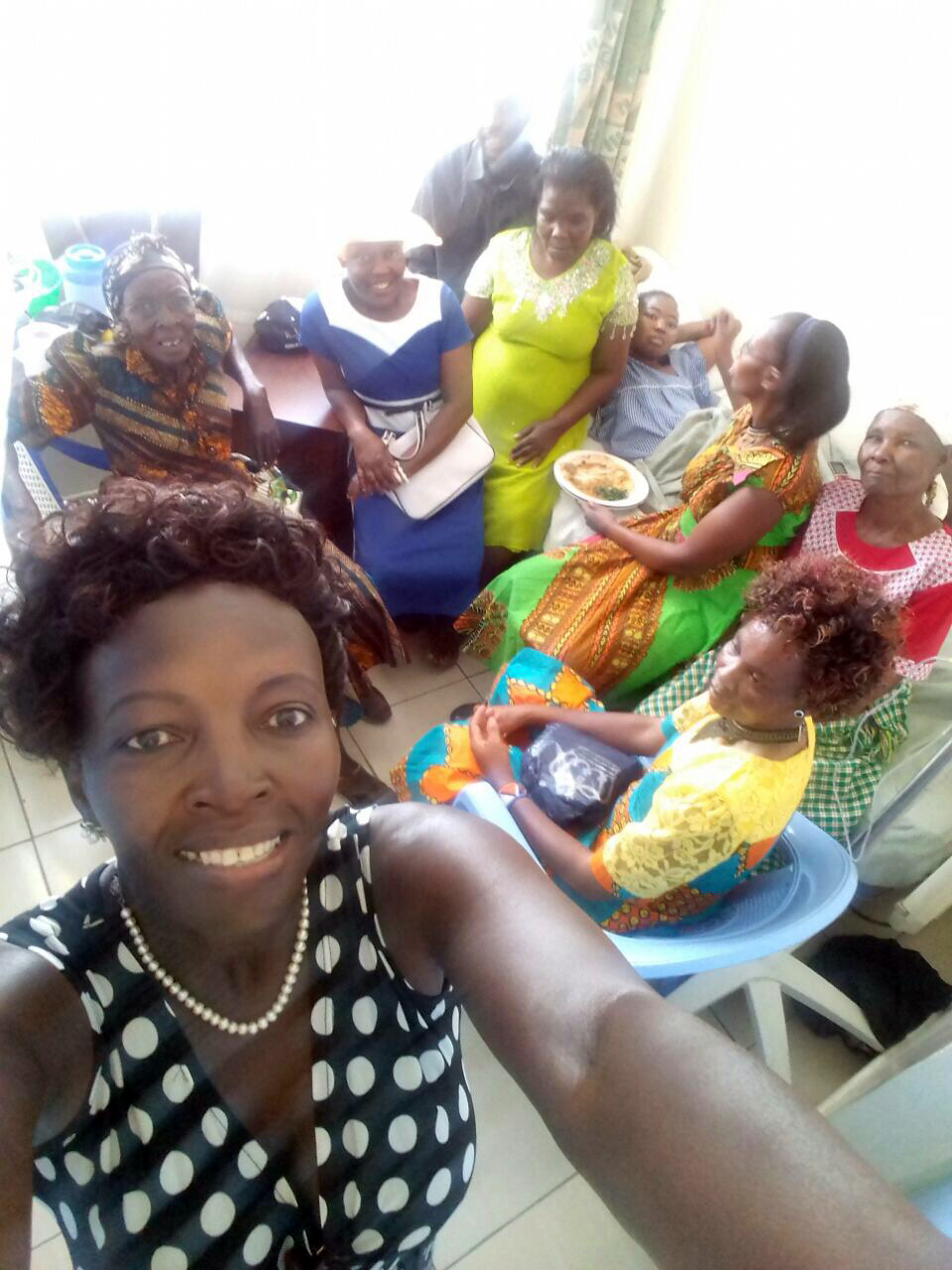 Dorcas Kiteng'e's family kept her company in hospital [Courtesy of Dorcas Kiteng'e's family]