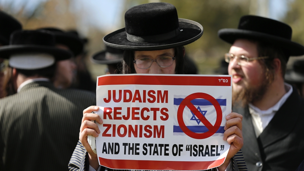  In the US, no one is immune to Israeli criticism [Ammar Awad/Reuters]