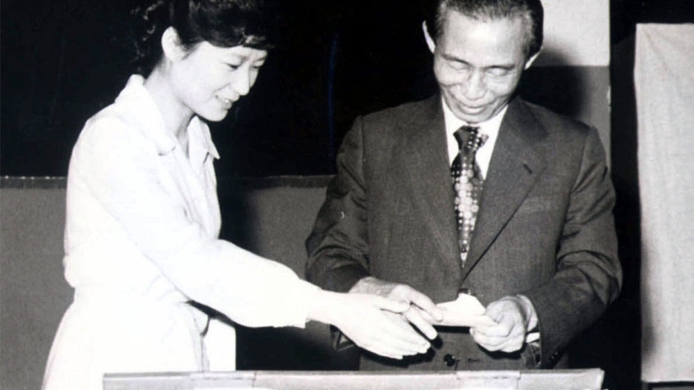  Park Geun-hye became the de facto first lady after her mother was killed in a botched assassintaiton attempt on her father in 1974 [File:Yonhap/AP] 