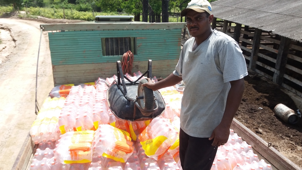 
Since the November 2015 disaster, life on the Rio Doce riverbank has been completely transformed [Patrik Camporez/Agncia Publica]
