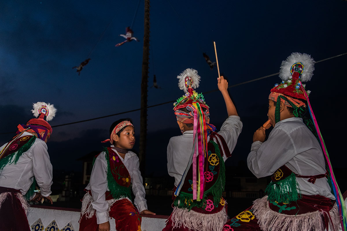 Under the wings of Unesco: Ritual flying in magical Cuetzalan/ Please Do Not Use