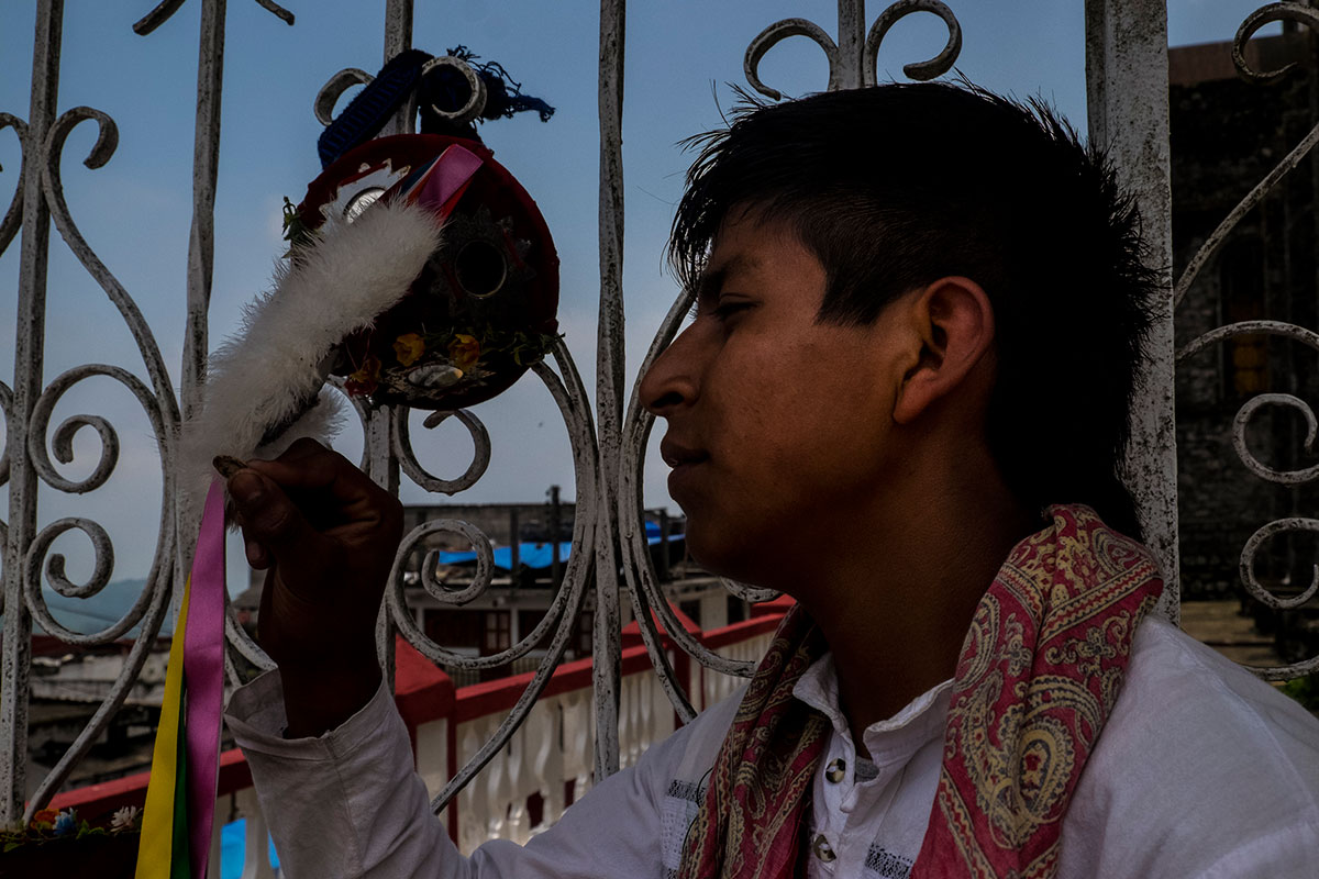 Under the wings of Unesco: Ritual flying in magical Cuetzalan/ Please Do Not Use