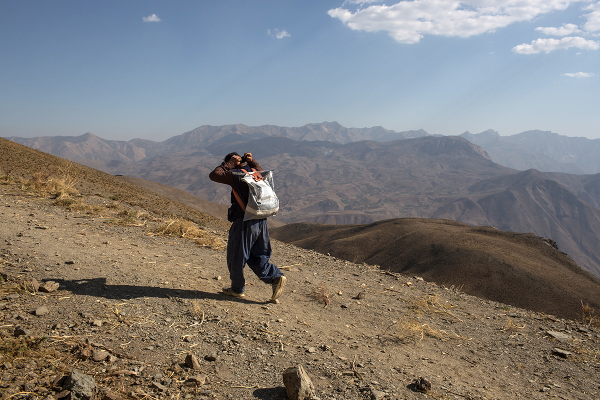 Smuggling through Iraq-Iran Kurdistan region/Please Do Not Use