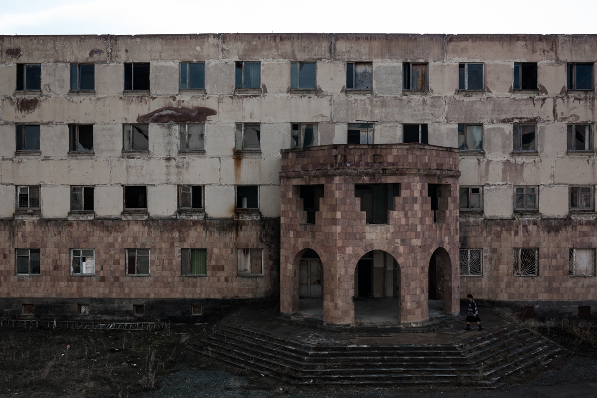 Inhabitants of the Empty – 29 Years After the Earthquake in Armenia