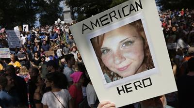 

Heather Heyer, 32, was killed on August 12, 2017 [Michael Dwyer/AP Photo] 

Heather Heyer, 32, was killed on August 12, 2017 [Michael Dwyer/AP Photo] 
