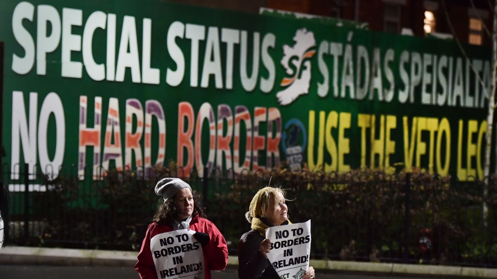 Supporters of Ireland's republican Sinn Fein party hold an anti-Brexit rally in Belfast, Northern Ireland [Charles McQuillan/Getty Images]