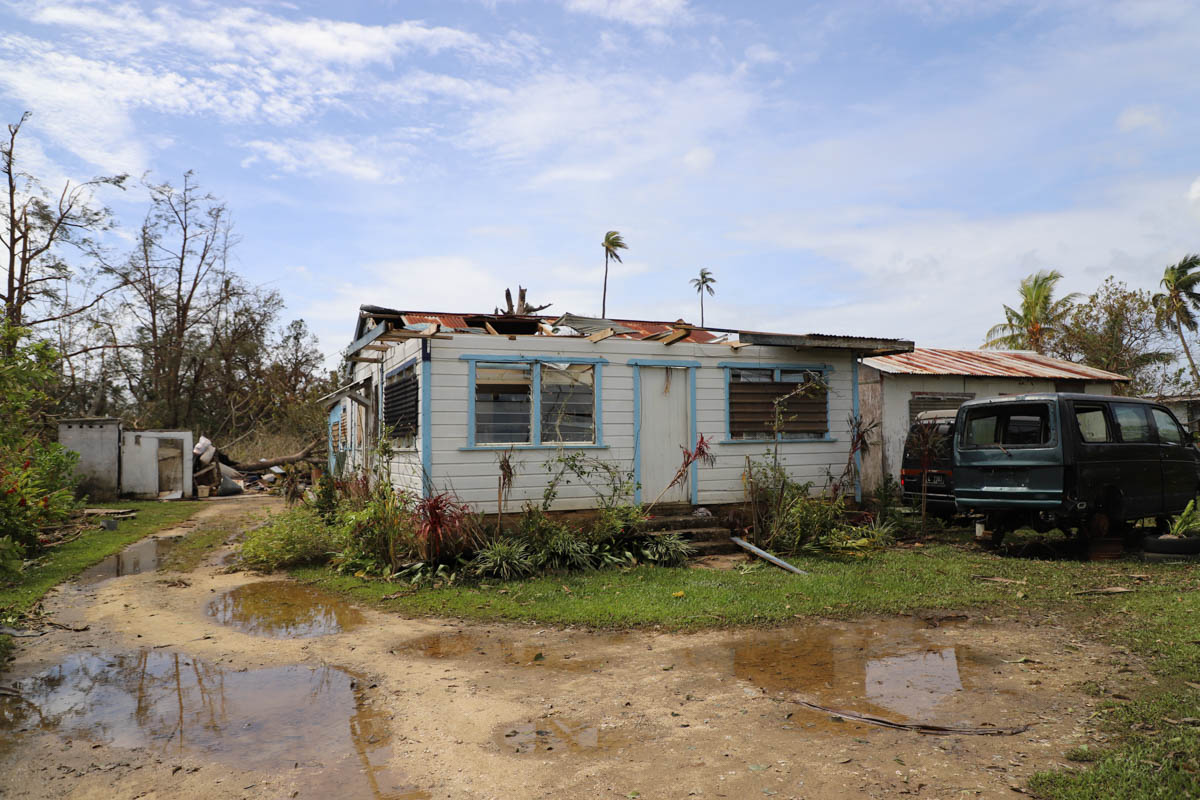 Tropical Cyclone Gita caused flooding in many areas of Tonga’s main island. The still water left from the system has created concerns about the spread of dengue. Red Cross volunteers have been distrib