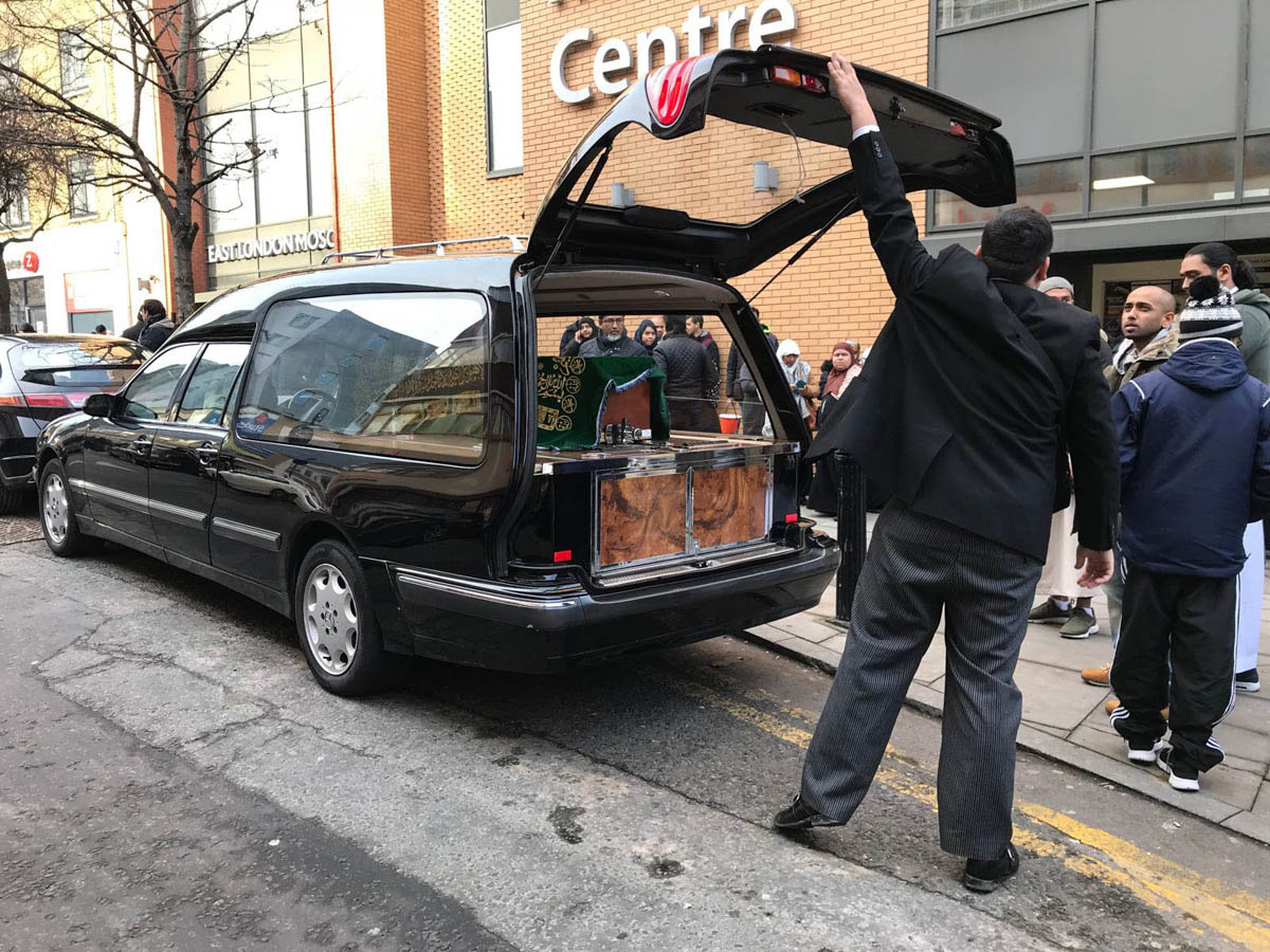The Muslim undertakers of East London