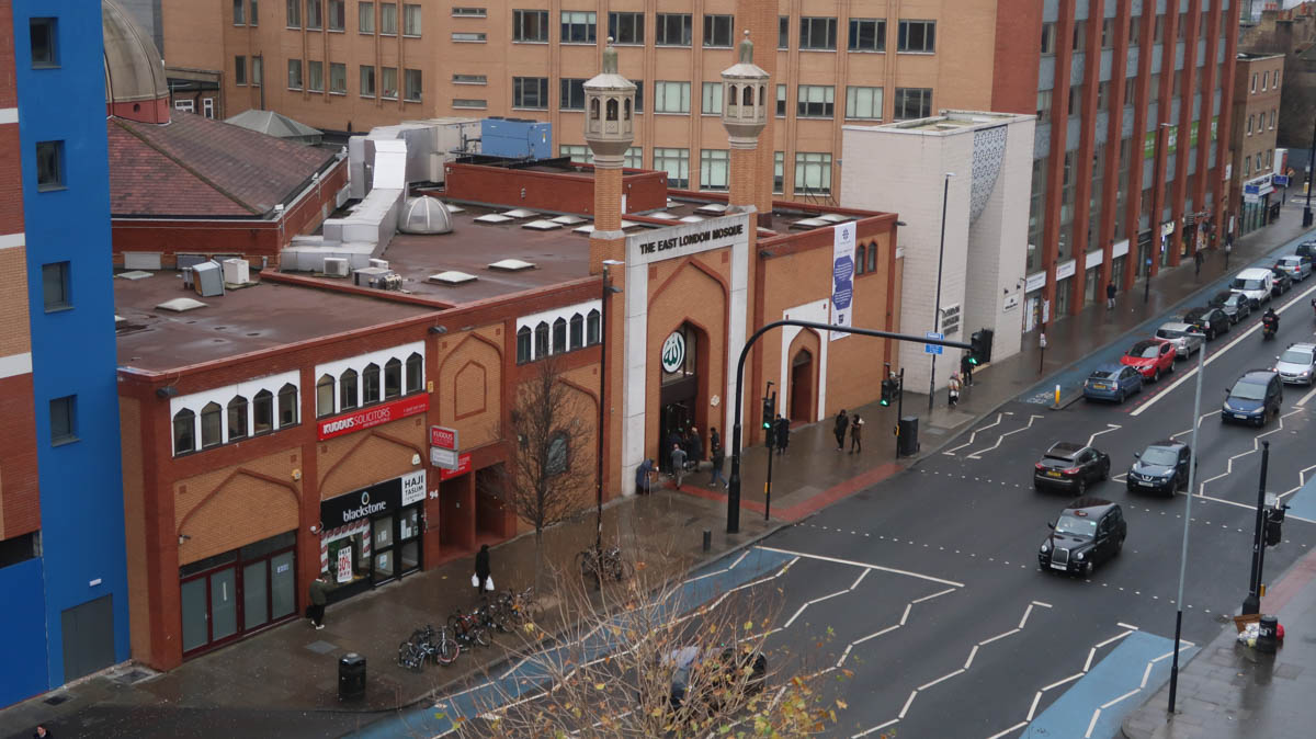 The Muslim undertakers of East London