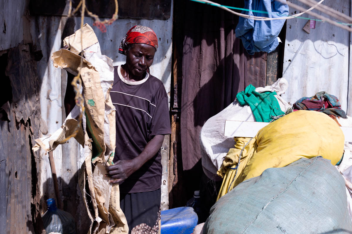 1. Ayako has been suffering from abdominal pain and doctors in the slums recommended her to do further checkups; the symptoms, according to doctors, proved that her kidneys are affected. “This illness