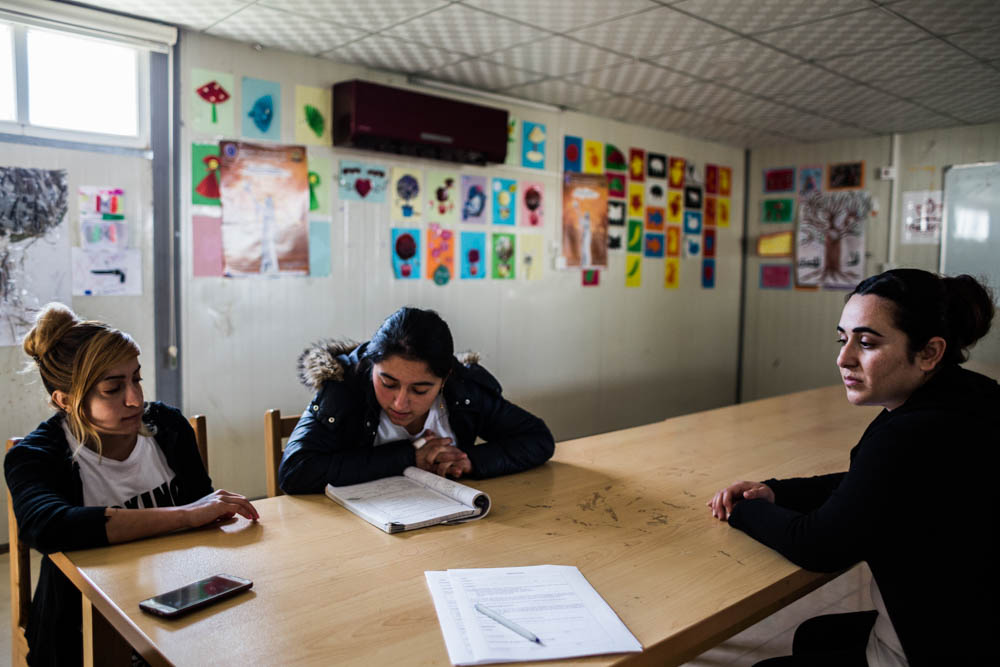 In Husna’s opinion, the biggest problem of the Rwanga Refugees’ camp is the limited school time. ‘‘I used to have good mark and I’m still the best in our mathematics class. But our grades all have dro