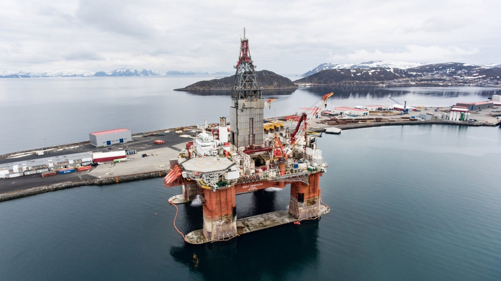 Greenpeace activists approach Equinor oil rig near Hammerfest