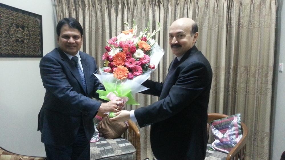 khan on right with tarique Siddique in 2017 in happier times 